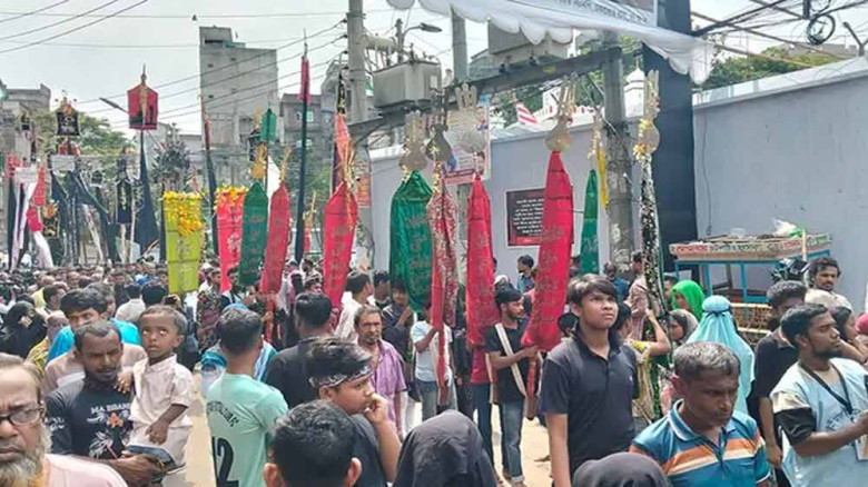 হোসেনি দালান থেকে তাজিয়া মিছিল শুরু