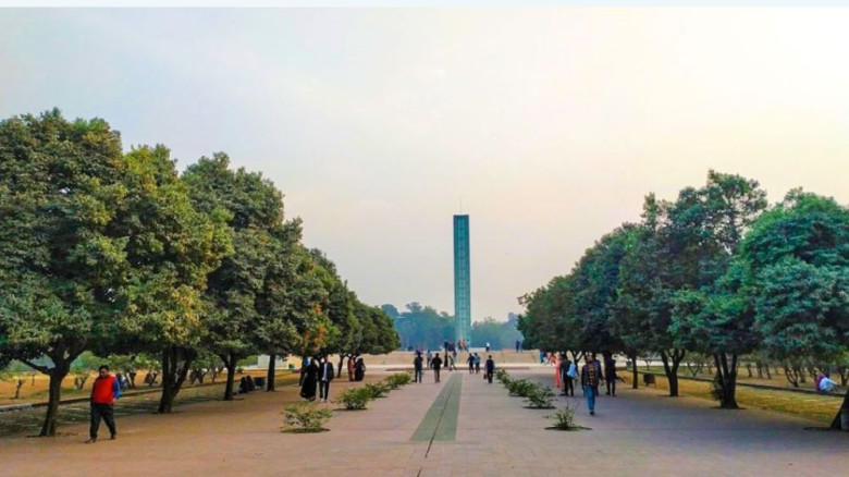 সোহরাওয়ার্দী উদ্যানকে মাদকমুক্ত করতে কঠোর অবস্থানে পুলিশ