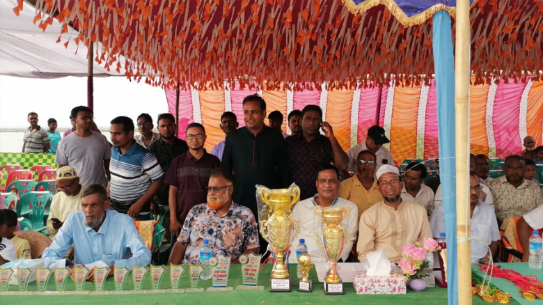 চাঁপাইনবাবগঞ্জে পূর্ণভবা ফুটবল টুর্নামেন্ট ফাইনাল খেলা অনুষ্