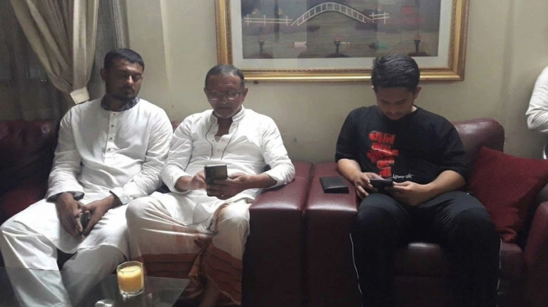 নিষিদ্ধ ছাত্রলীগ নেতার শ্বশুরবাড়িতে নাসীরুদ্দীন-সারজিস