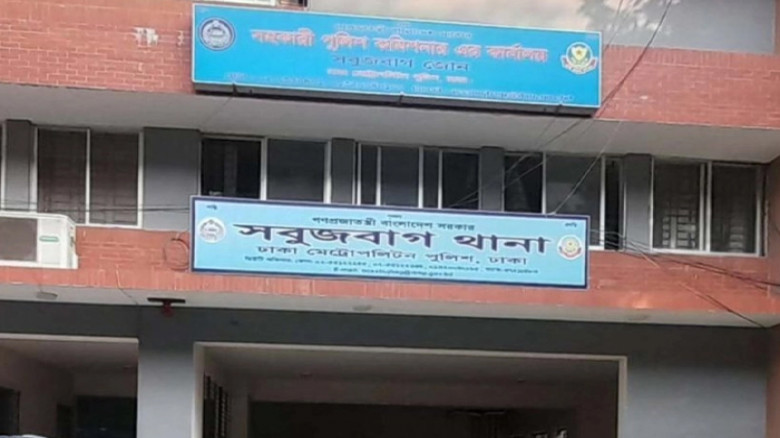 রাজধানীর ফ্ল্যাটে পুলিশ কর্মকর্তার স্ত্রীর ঝুলন্ত মরদেহ উদ্ধ