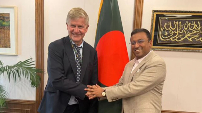 প্রধানমন্ত্রীর পররাষ্ট্র উপদেষ্টার সঙ্গে আন্তর্জাতিক জলবায়ু 