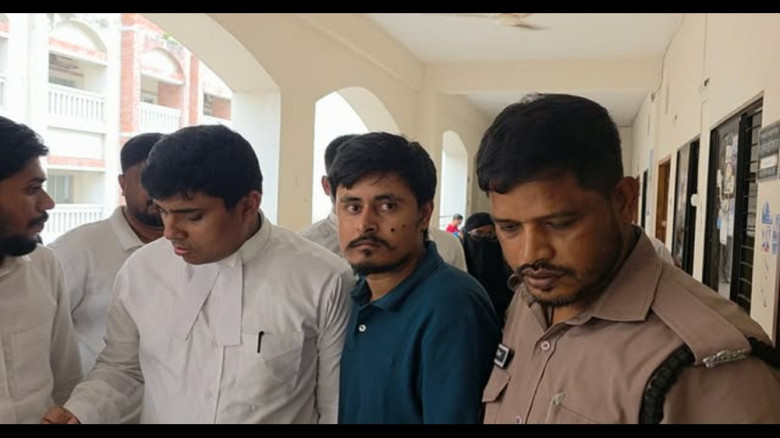 জুলাই হত্যা মামলায় ছাত্রলীগ নেতা গ্রেপ্তার