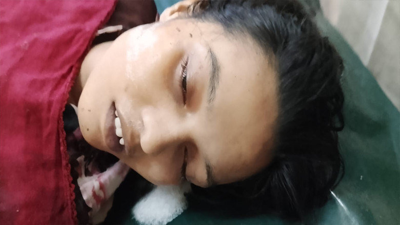 কবরস্থান থেকে মুমূর্ষ অবস্থায় অজ্ঞাত নারীকে উদ্ধার; হাসপাতাল