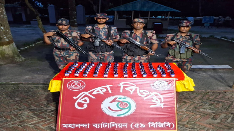 চাঁপাইনবাবগঞ্জের শিবগঞ্জ সীমান্তে ৫৯ বিজিবি’র পৃথক ২টি অভিযা