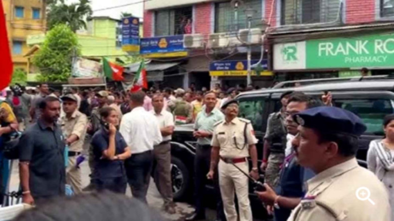 পশ্চিমবঙ্গে কিশোরী ধর্ষণ-হত্যা মামলার প্রধান অভিযুক্ত পুলিশে