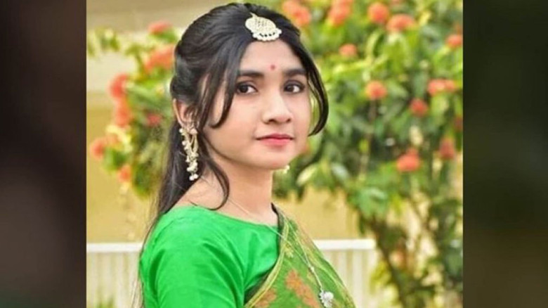 ‘পরীক্ষা না দিয়ে’ ছাত্রলীগ নেত্রীর পাসের অভিযোগ