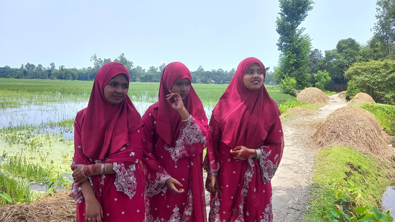 কুড়িগ্রামে  তিন জমজ বোনের ট্যালেন্টপুলে বৃত্তি, কুড়িগ্রামে 