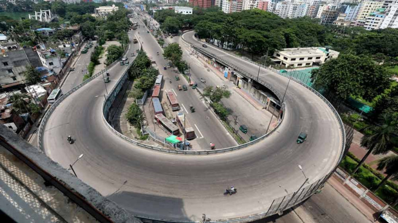 টানা ৬ দিন বৃষ্টির পর ঢাকায় রোদের হাসি