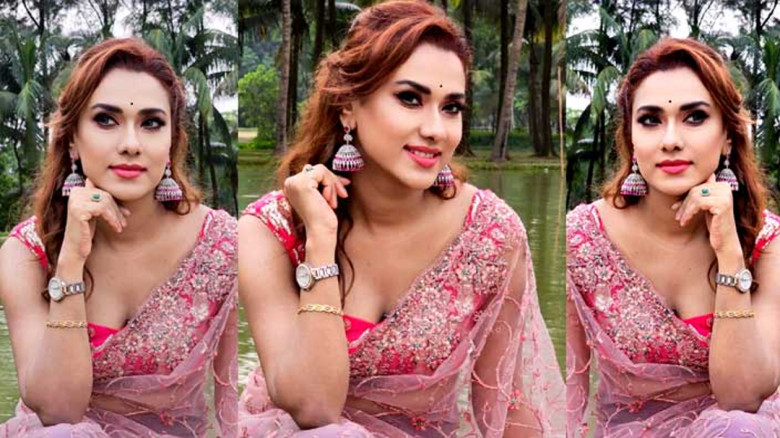প্রতারণা মামলায় আদালতে আত্মসমর্পণ, জামিন পেলেন চিত্রনায়িকা ব