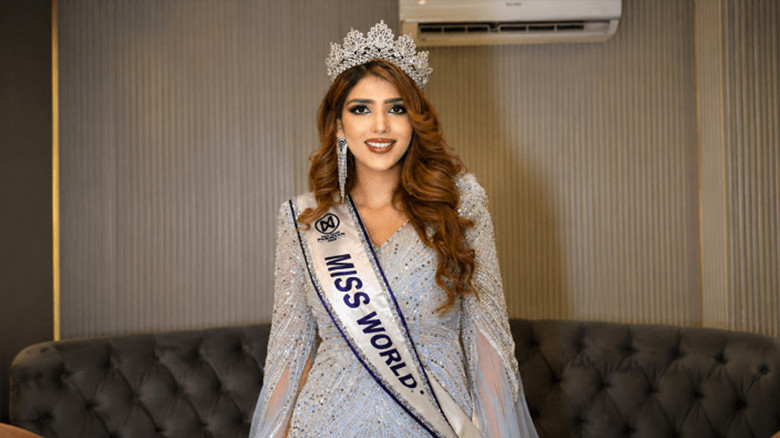 ইতিহাস গড়ল পাকিস্তান, প্রথমবার মিস ওয়ার্ল্ড মঞ্চে আনিকা মেরা