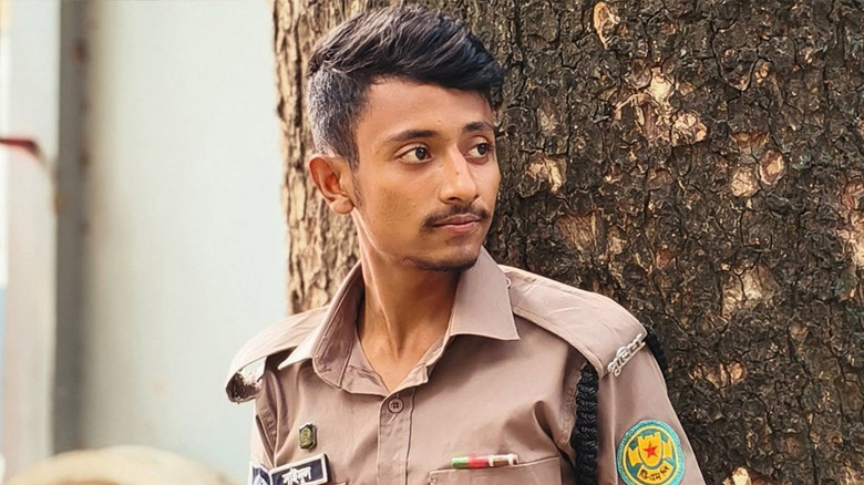 মৃত্যুর আগে হৃদয়বিদারক স্ট্যাটাস, কনস্টেবল সাইদুলের করুণ বার