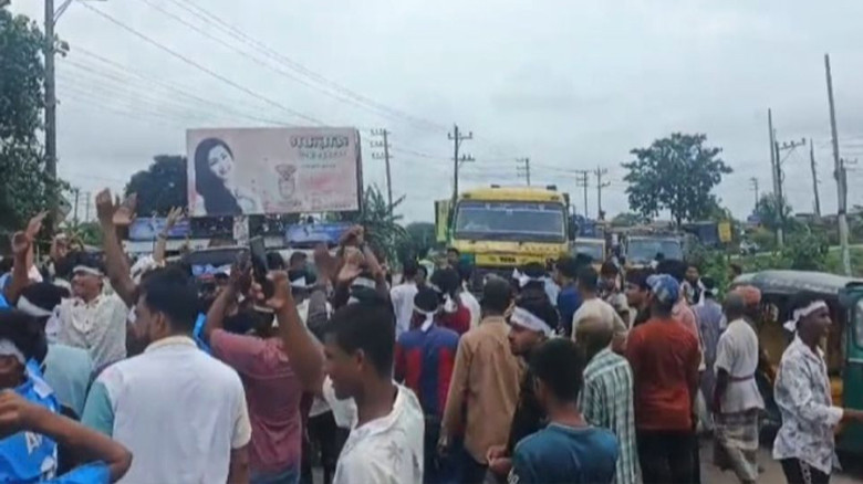 জিহাদ হত্যার বিচার দাবিতে ঢাকা-সিলেট মহাসড়ক অবরোধ