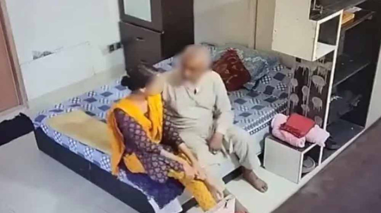 আগে বললেন ‘দ্বিতীয় স্ত্রী’, এখন দাবি ‘জিম্মি’ হয়েছিলেন