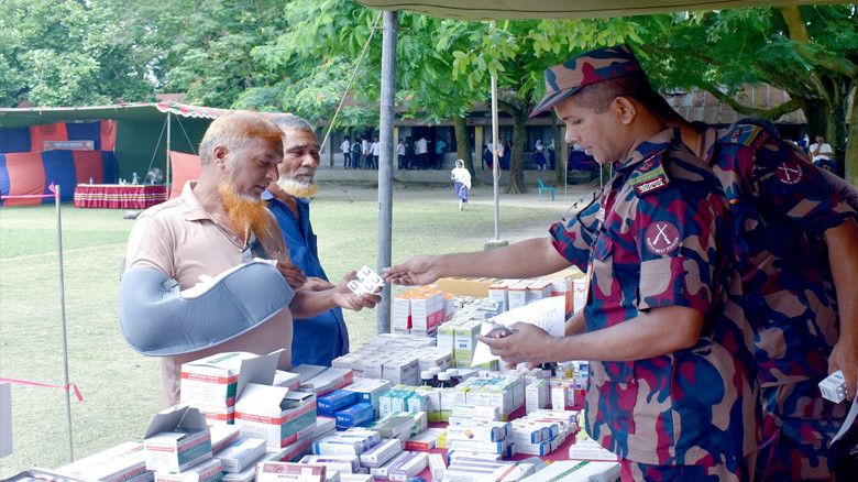 সীমান্তবর্তী জনসাধারনের স্বাস্থ্য সেবায় ৫৩ বিজিপি'র ব্যবস্থ