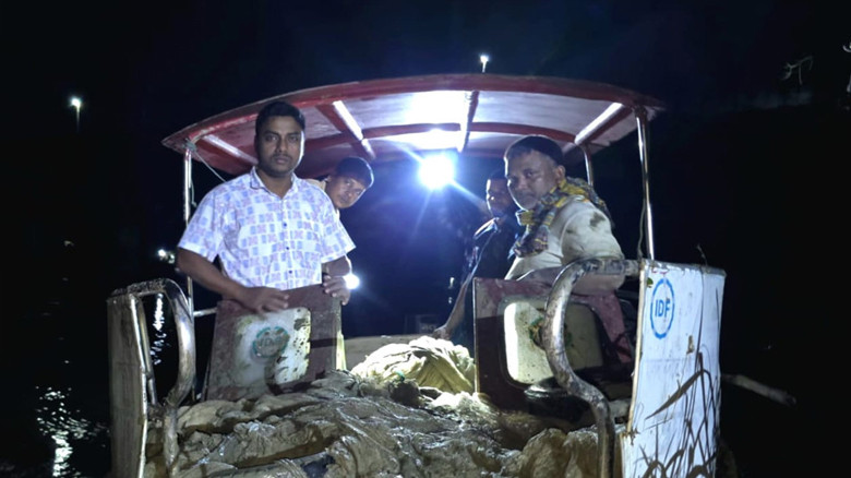 হালদা নদীতে অভিযানে ৬,৫০০ মিটার অবৈধ জাল ও দুটি বড়শি জব্দ