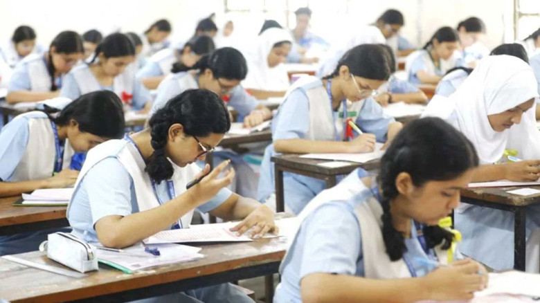 চট্টগ্রামে ২৭ জুলাই থেকে এইচএসসি পরীক্ষা, জানালেন শিক্ষামন্ত