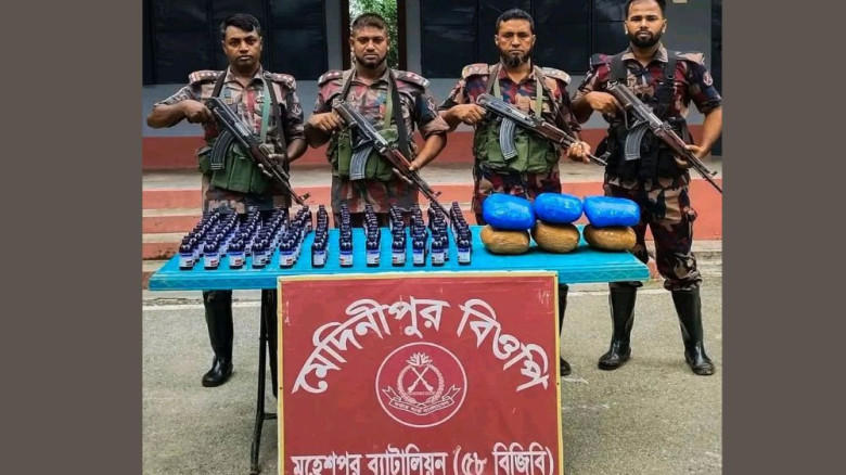সীমান্তে বিজিবির অভিযানে বিপুল পরিমাণ মাদক উদ্ধার