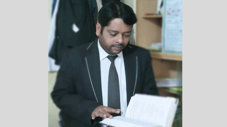 বাগেরহাটে আইনজীবীকে কুপিয়ে হত্যা