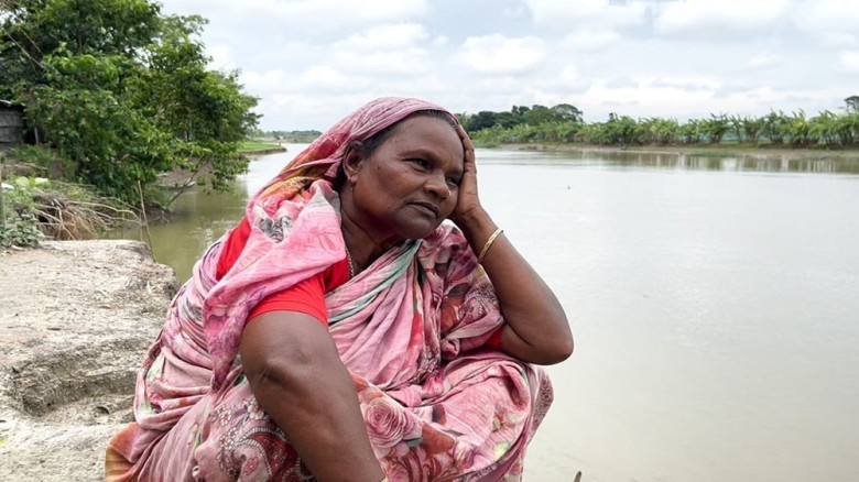 ‘সবকিছু গাঙে নিয়া গেছে, শেষ ঘরডাও নিবো’