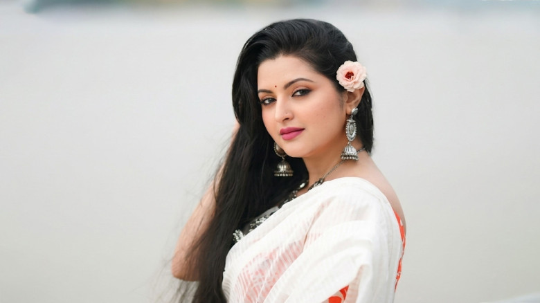 সোশ্যাল মিডিয়ায় নতুন রানি পরীমনি, শীর্ষস্থান হারালেন সাকিব