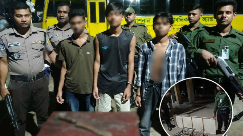 রাজধানীর এক হাসপাতাল থেকে অস্ত্রসহ ৩ জন আটক