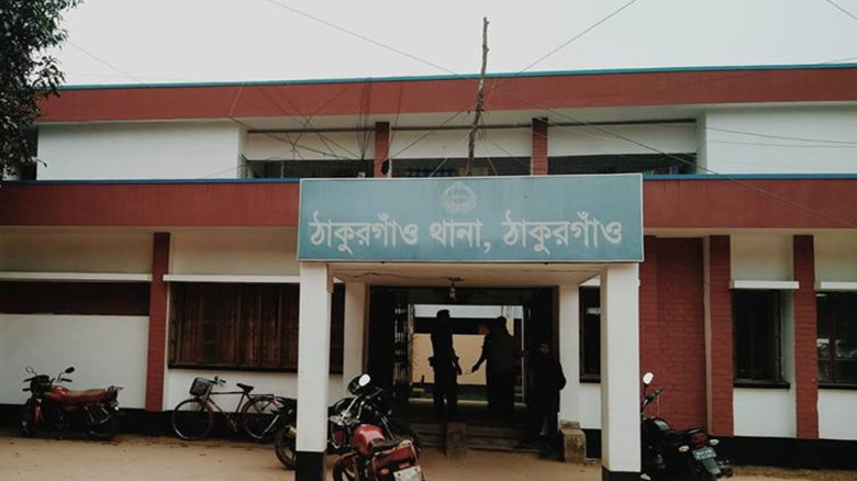 ফ্যামিলি কার্ডের প্রলোভনে কিশোরীকে ধর্ষণচেষ্টা
