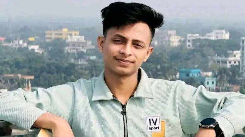 বিয়ের পাঁচ দিনের মাথায় সড়ক দুর্ঘটনায় প্রাণ গেল এনজিও কর্মকর্